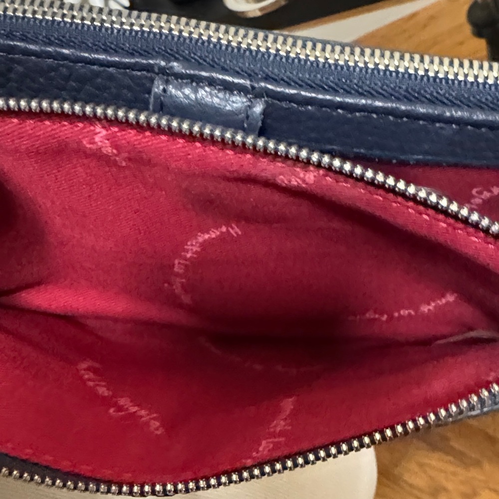 Hammitt Levy Soft Leather Navy/Black Crossbody /Wallet/ Clutch pre-owned - Picture 7 of 10